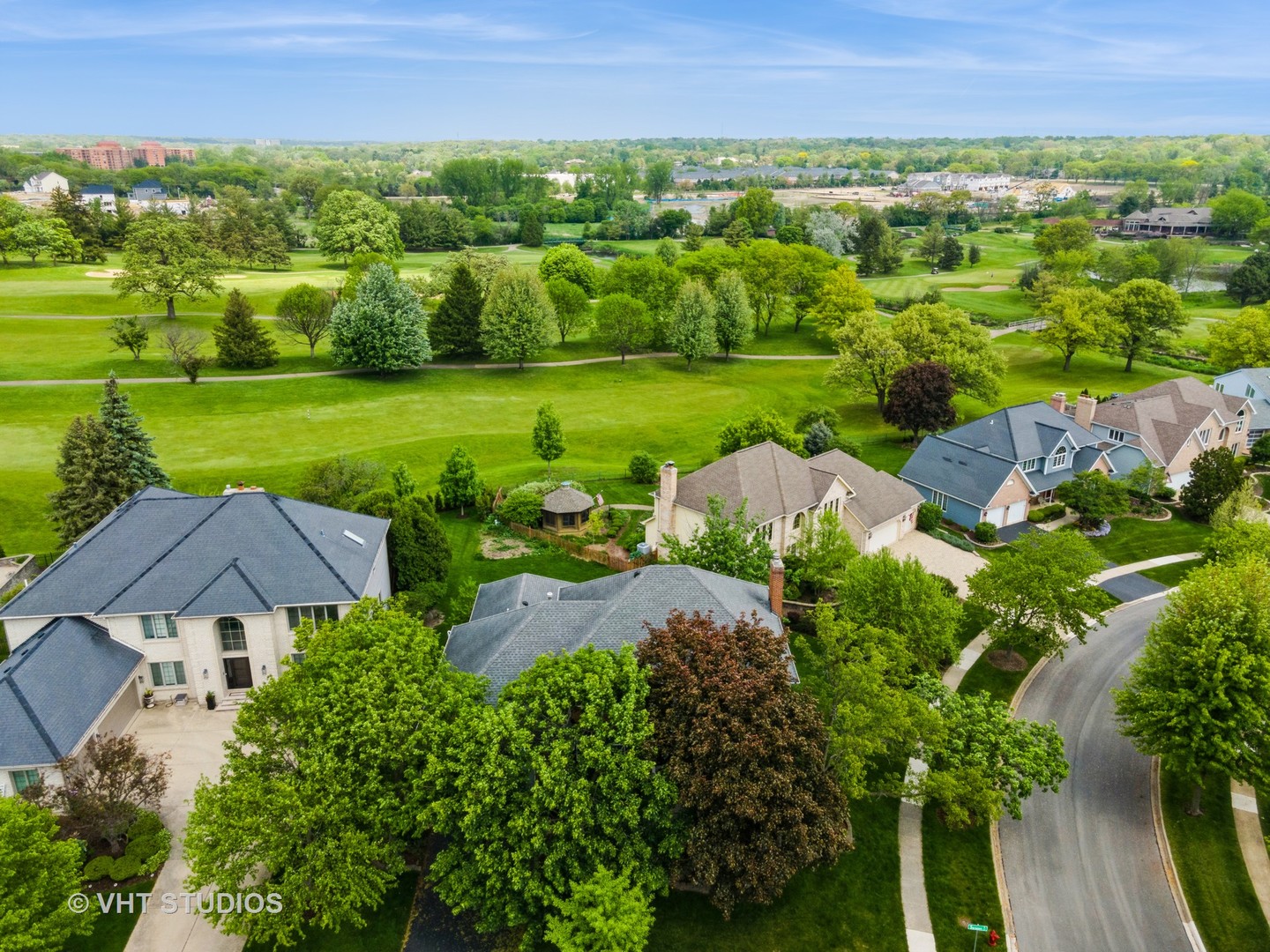 3904 Sarazen Court, Woodridge, IL 60517