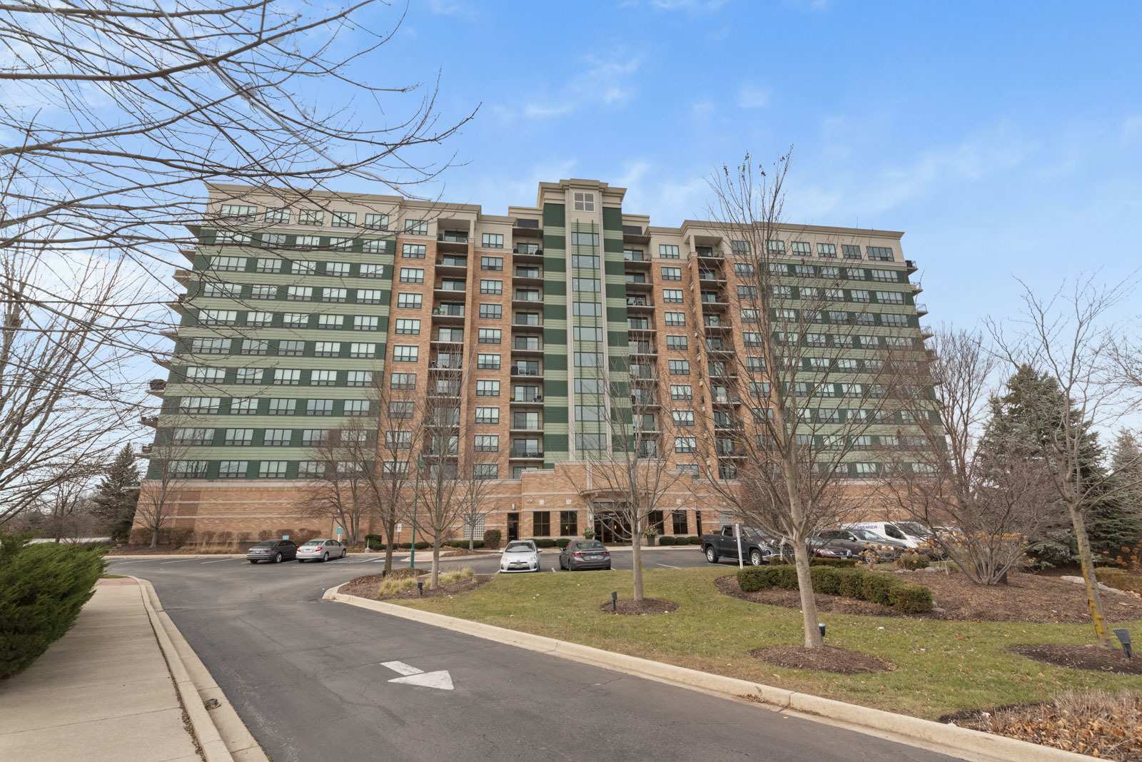 6420 Double Eagle Drive #512, Woodridge, IL 60517