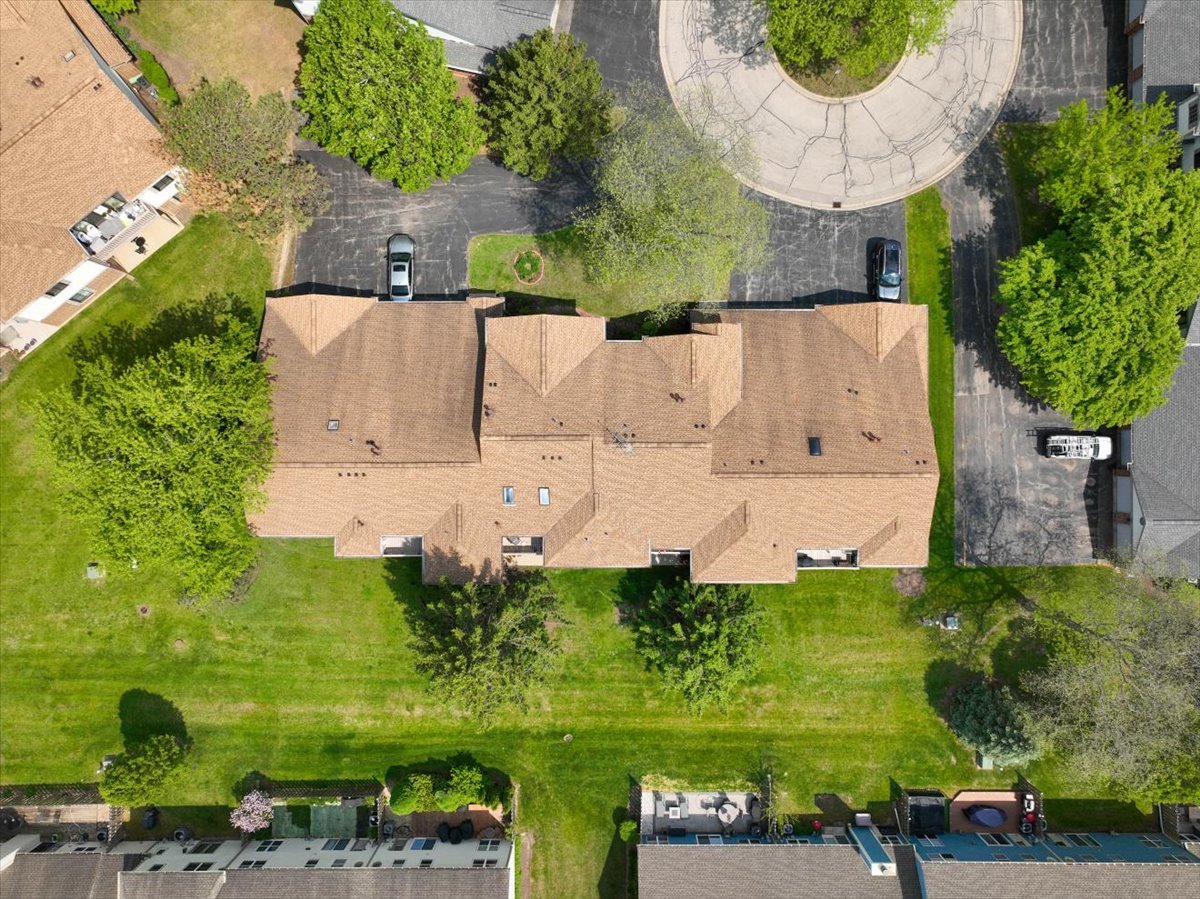 1611 W Partridge Court #8, Arlington Heights, IL 60004