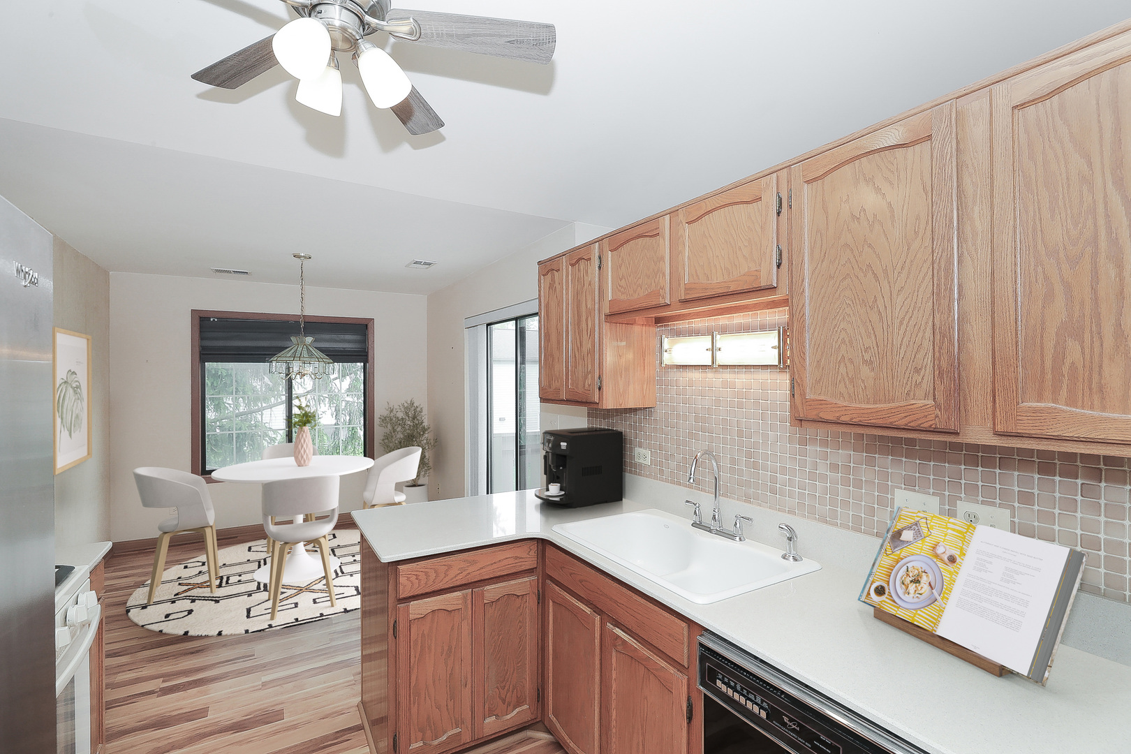 1611 W Partridge Court #8, Arlington Heights, IL 60004