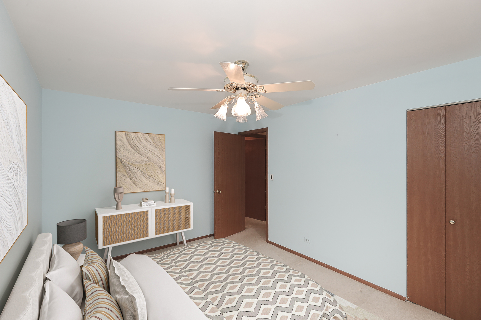 1611 W Partridge Court #8, Arlington Heights, IL 60004