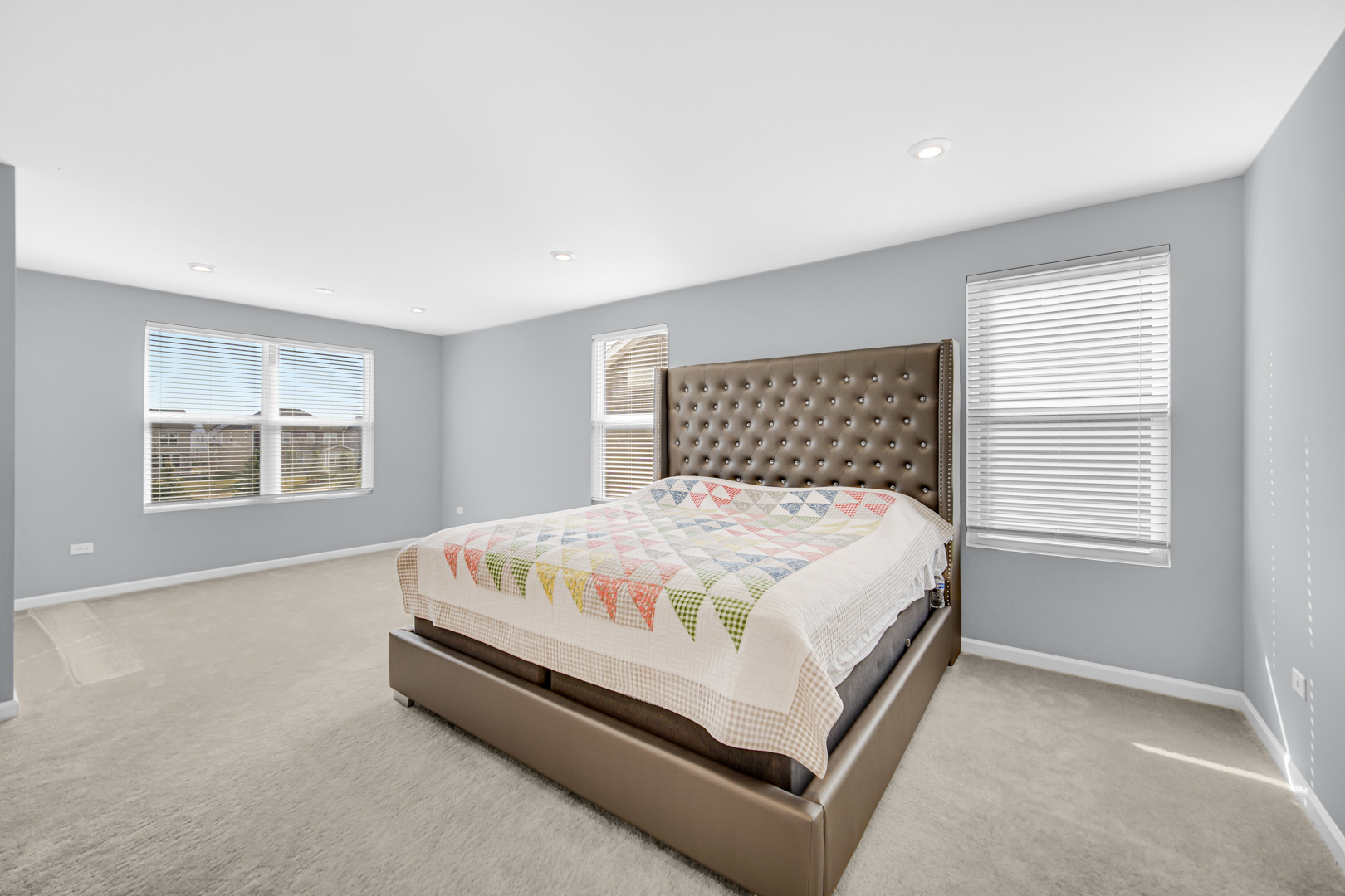3687 Ambrosia Drive, Naperville, IL 60564