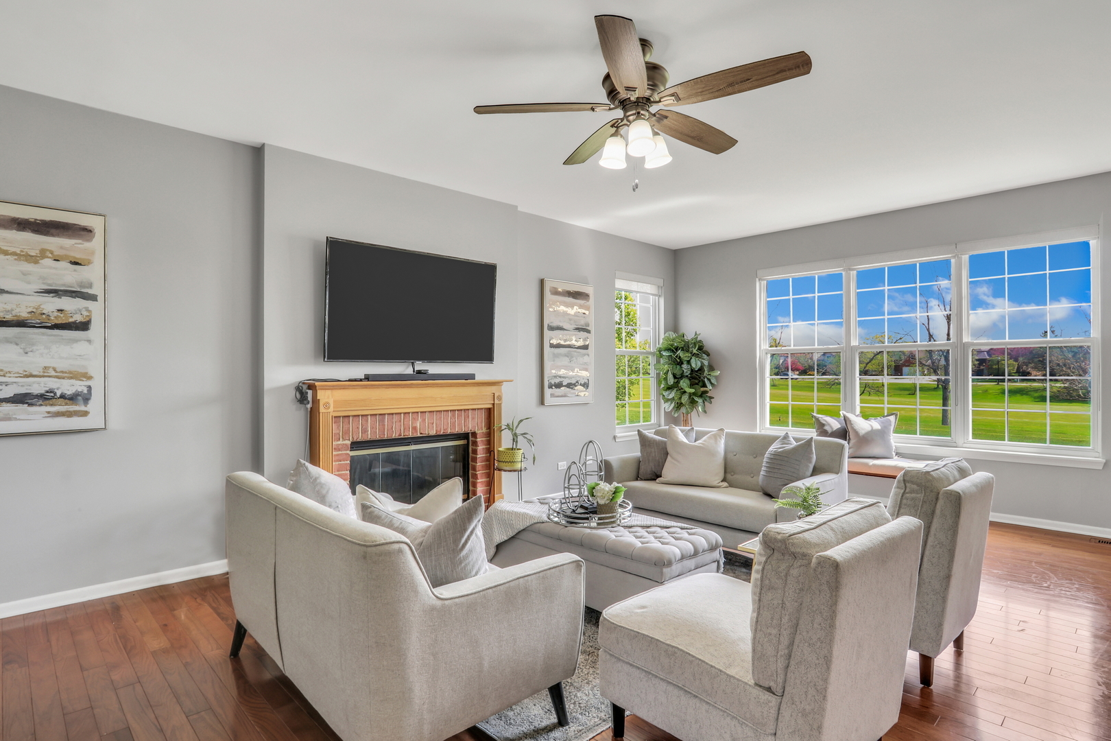 4763 W Pebble Beach Drive, Wadsworth, IL 60083