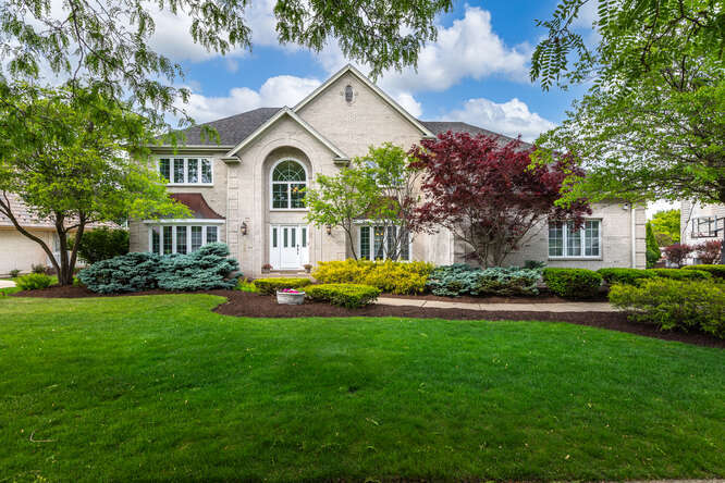3211 Treyburn Road, Naperville, IL 60564