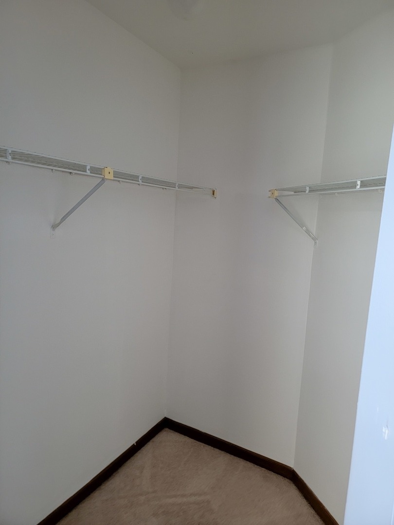 1744 Eastwood Court #9, Schaumburg, IL 60195
