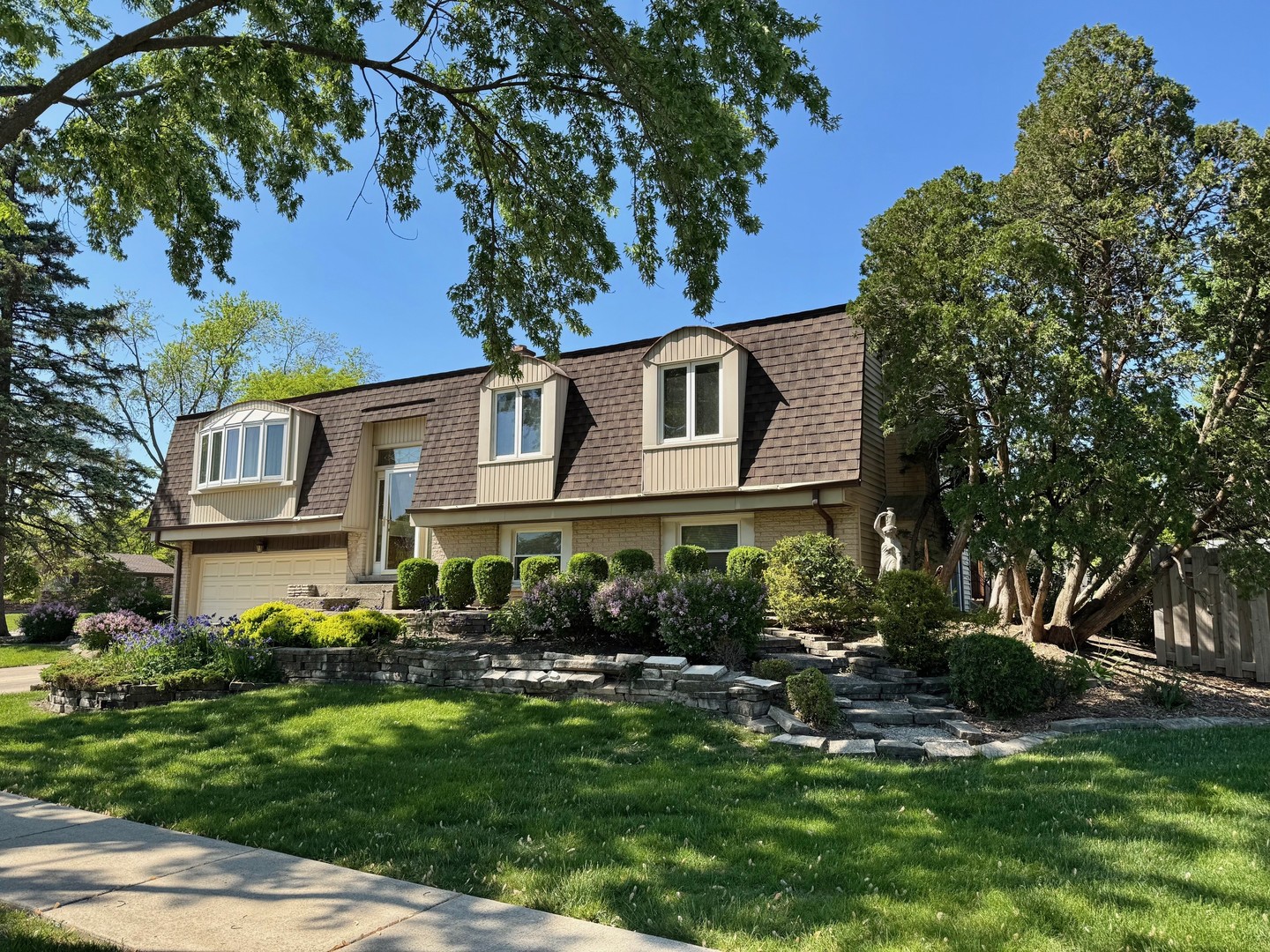 416 Trinity Court, Buffalo Grove, IL 60089