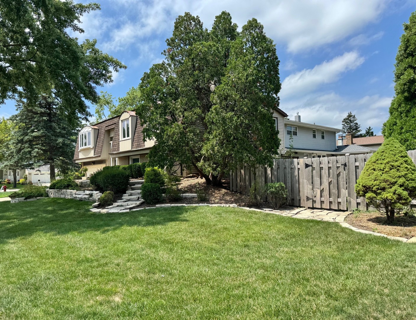 416 Trinity Court, Buffalo Grove, IL 60089