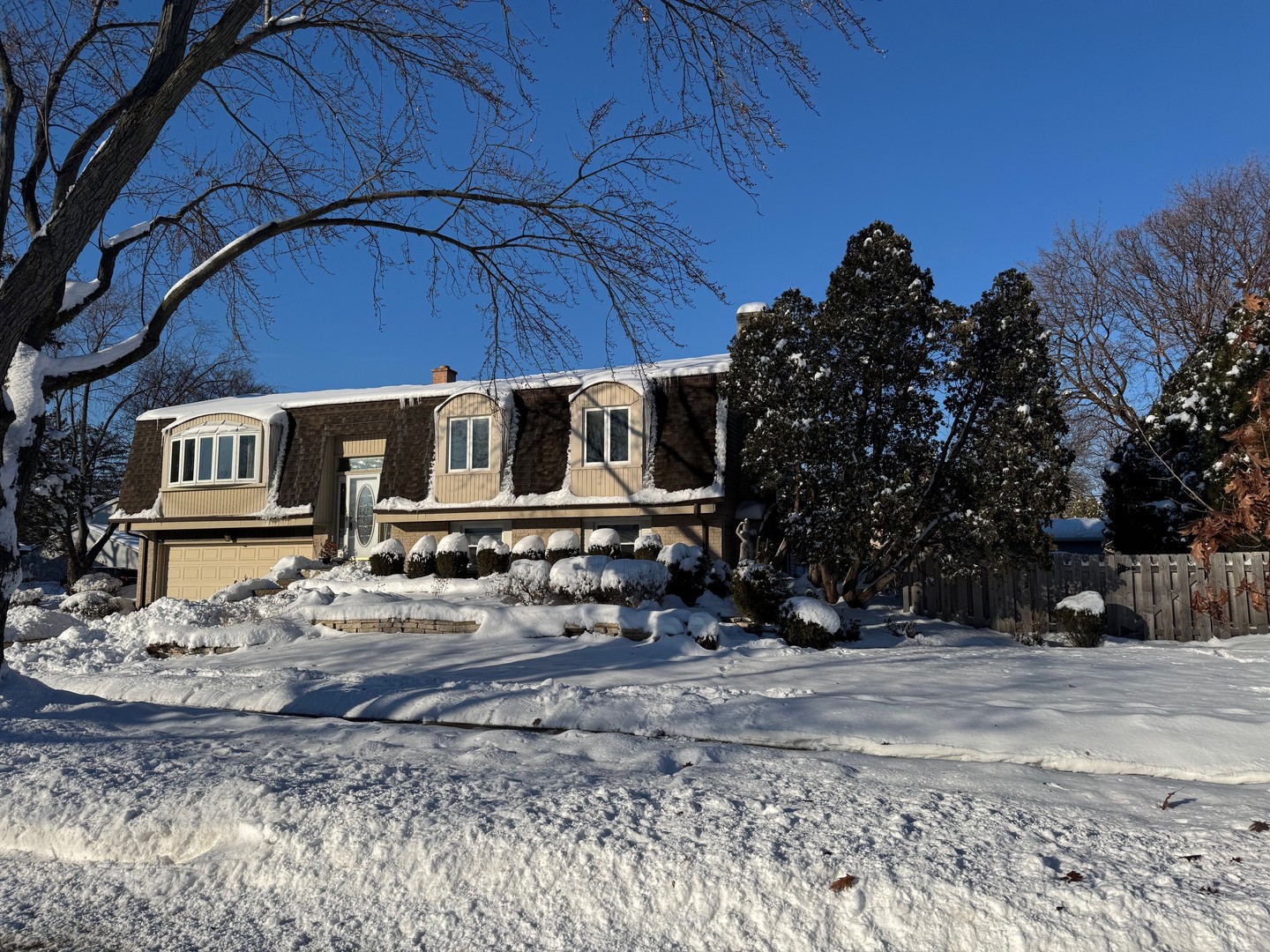 416 Trinity Court, Buffalo Grove, IL 60089