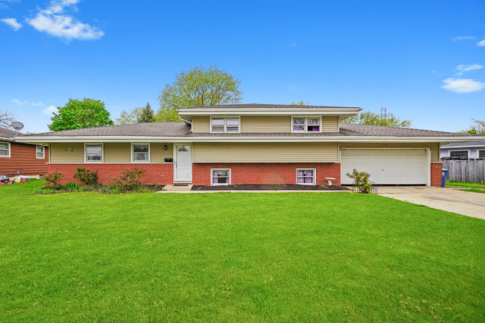 1191 Comet Drive, Aurora, IL 60505