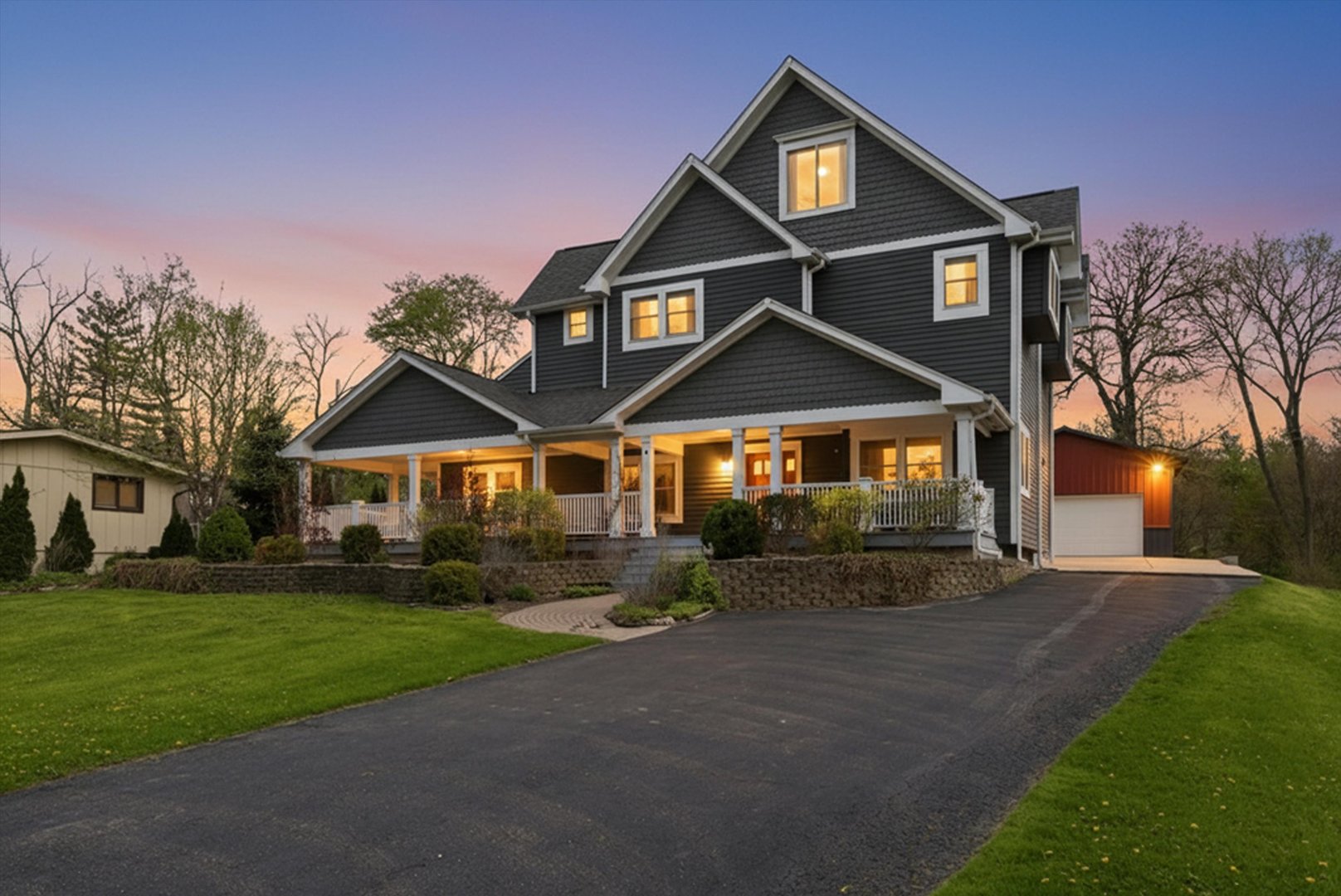 816 W FLORENCE Street, McHenry, IL 60051