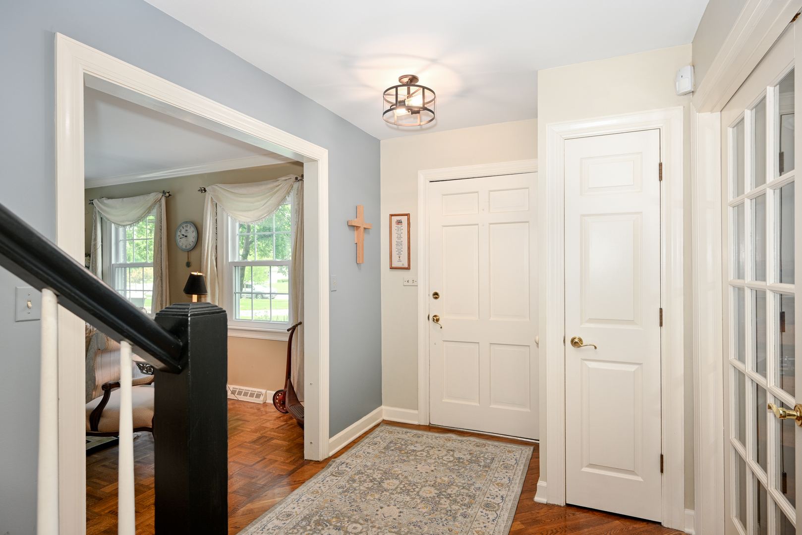 25W651 Towpath Court, Wheaton, IL 60189