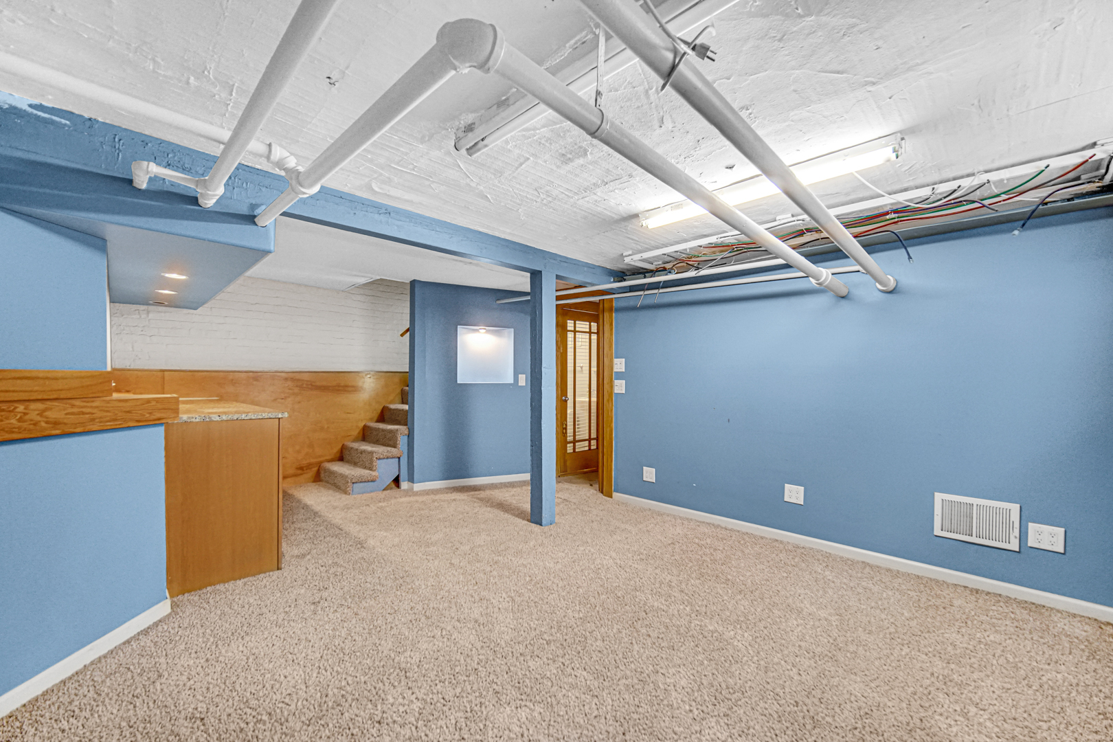 1044 S East Avenue, Oak Park, IL 60304