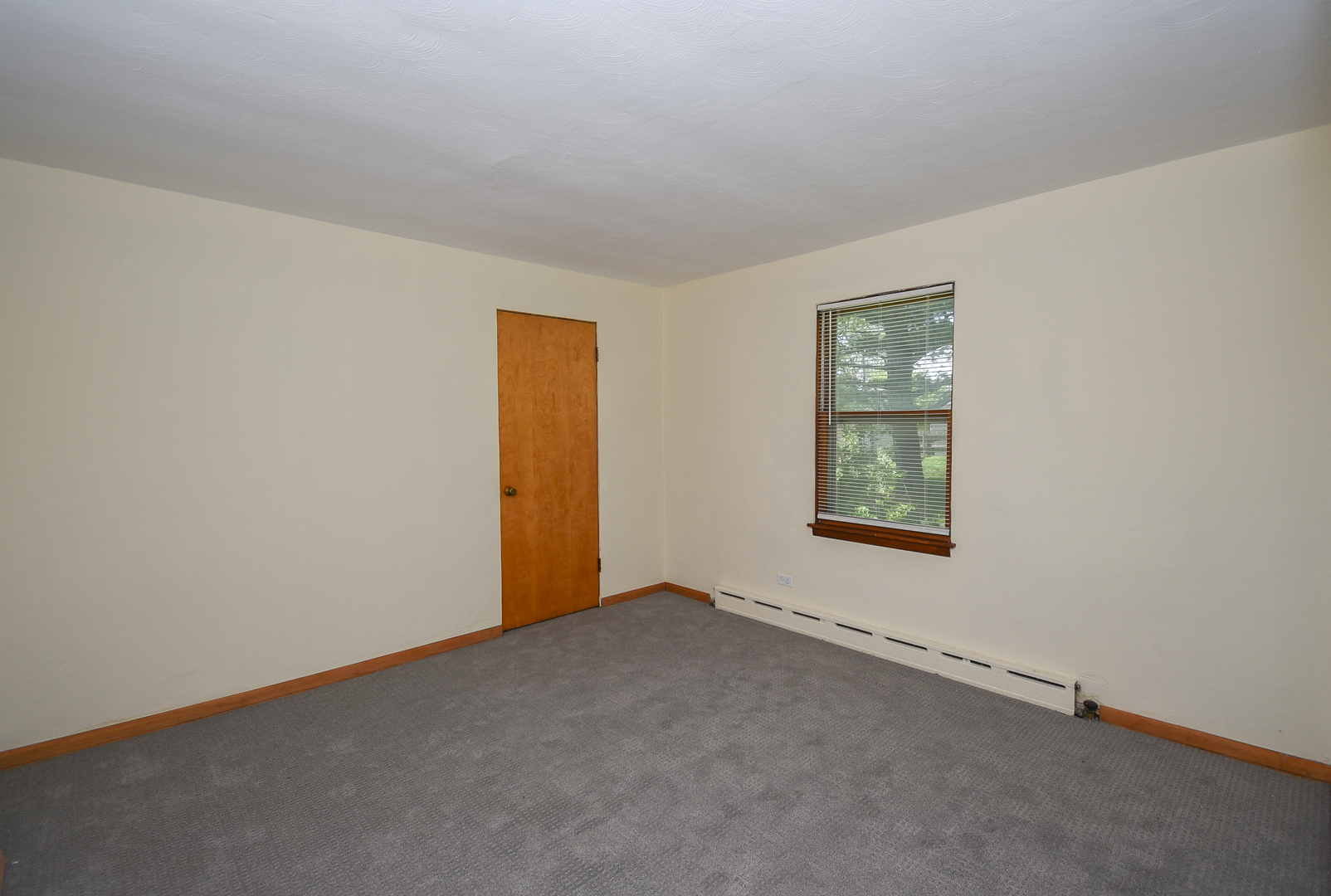 1807 16th Street, North Chicago, IL 60064