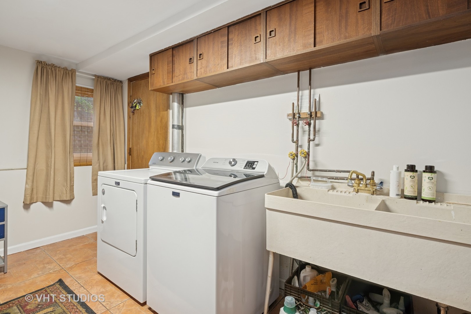 1825 W SPRING RIDGE Drive, Arlington Heights, IL 60004