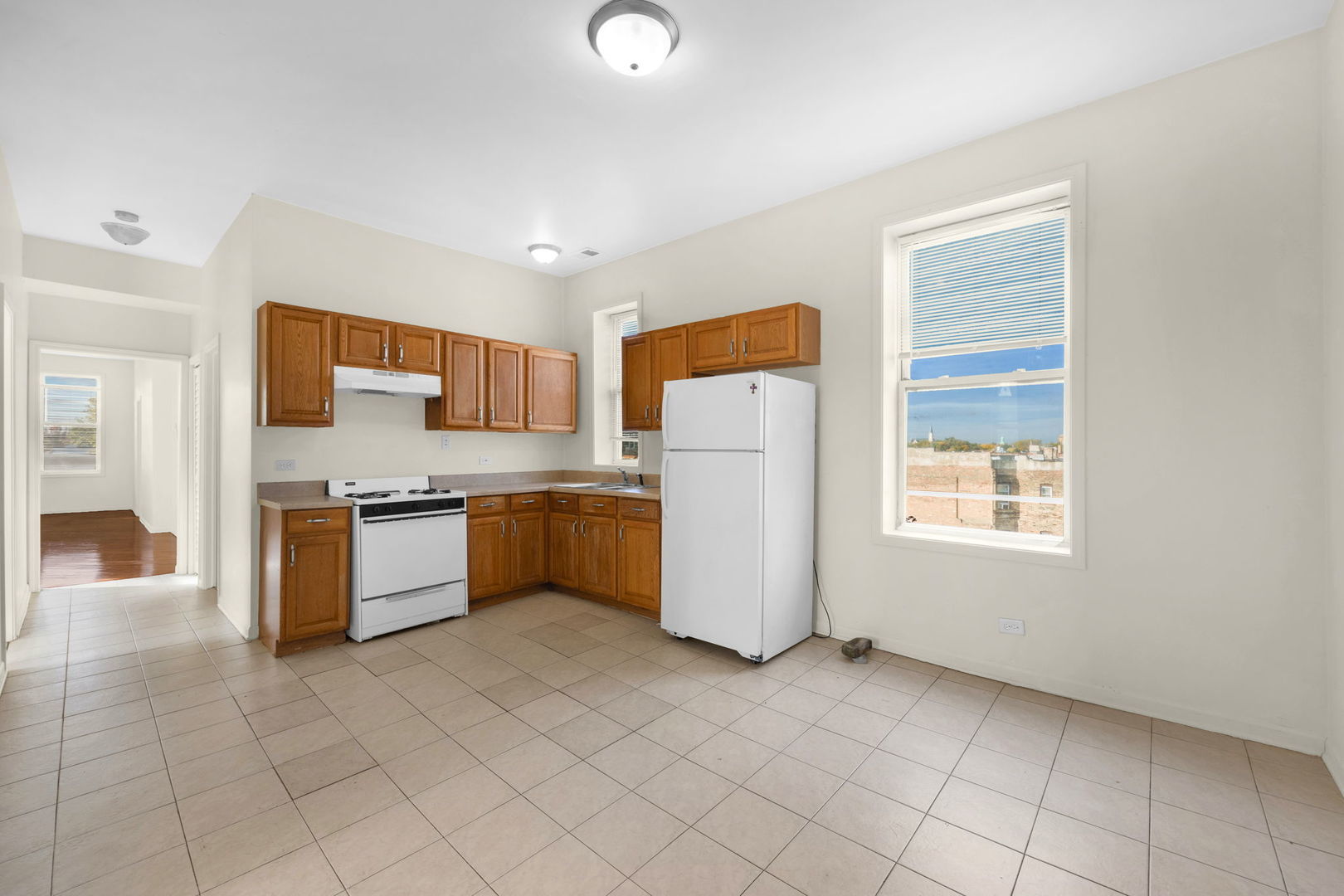 3834 W Maypole Avenue, Chicago, IL 60624