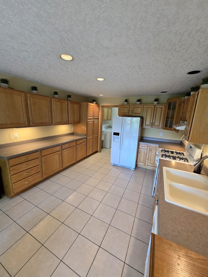 5 Hilgert Court, Grant Park, IL 60940
