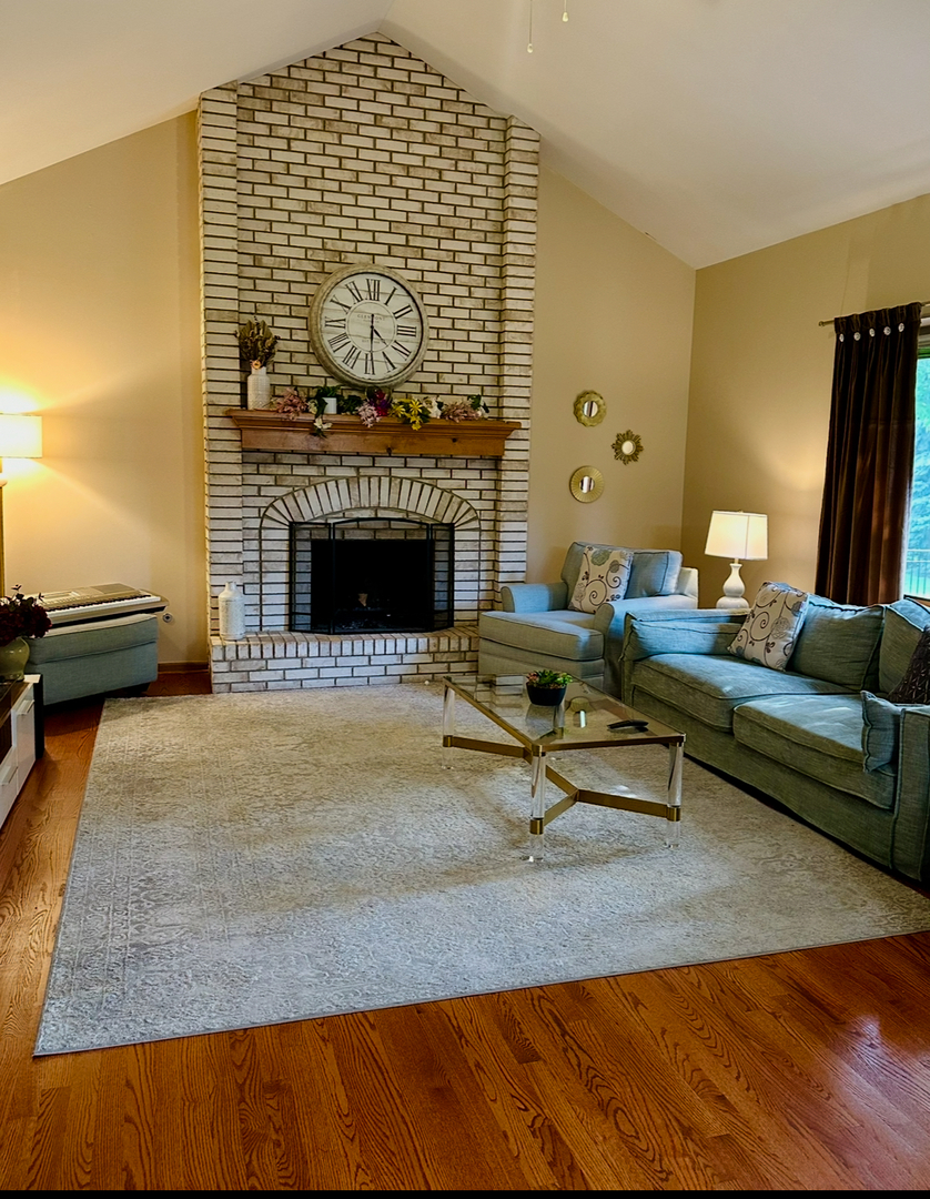 3115 Kingbird Lane, Naperville, IL 60564