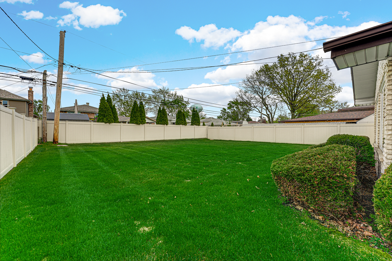 9709 Mansfield Avenue, Oak Lawn, IL 60453