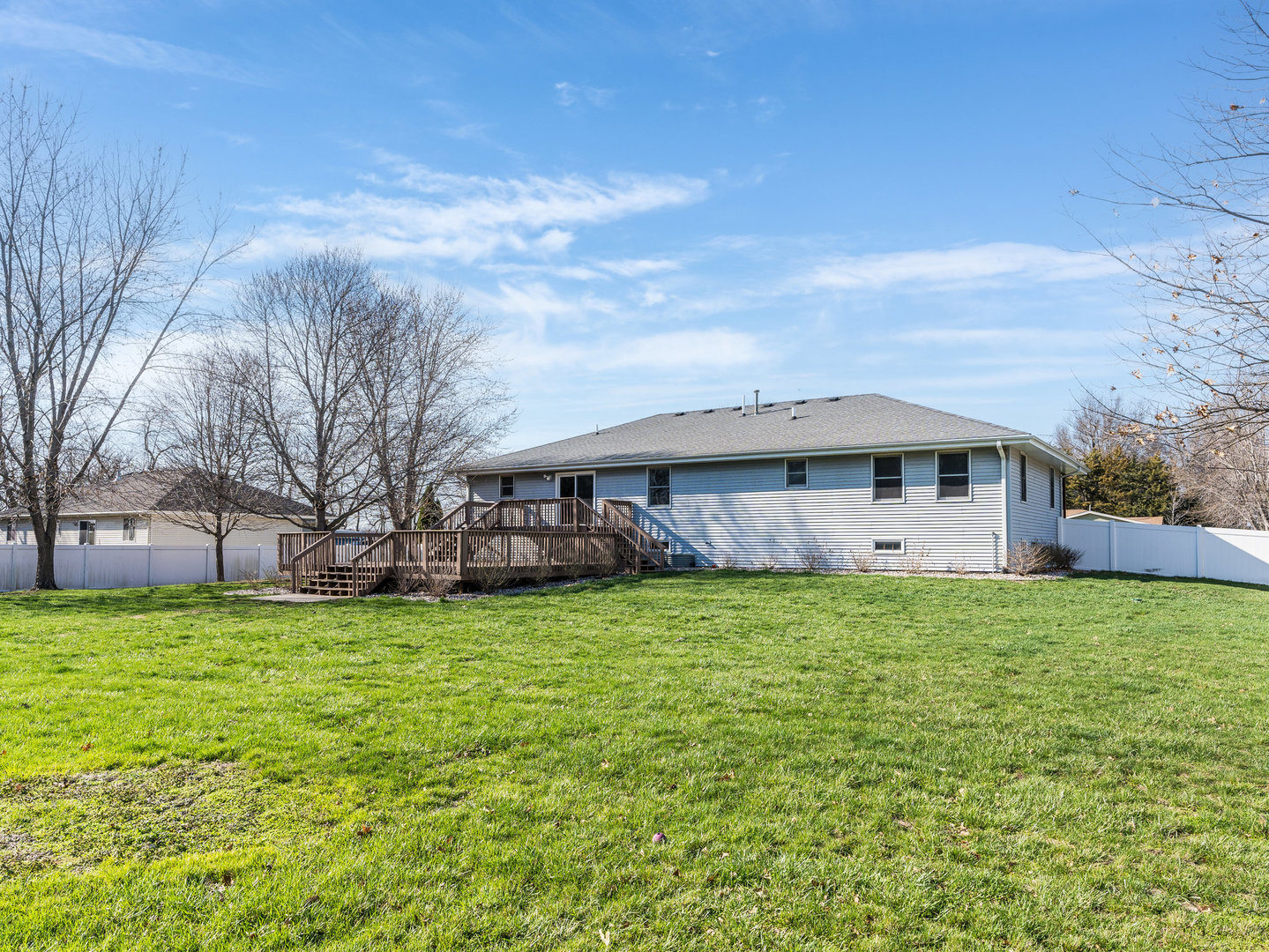 660 W Evergreen Street, Essex, IL 60935