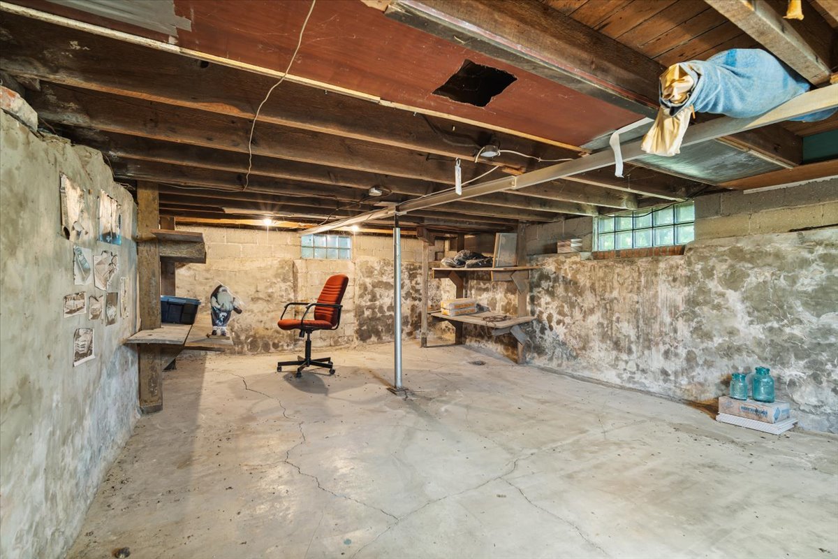 23875 E 00 N Road, Cropsey, IL 61731