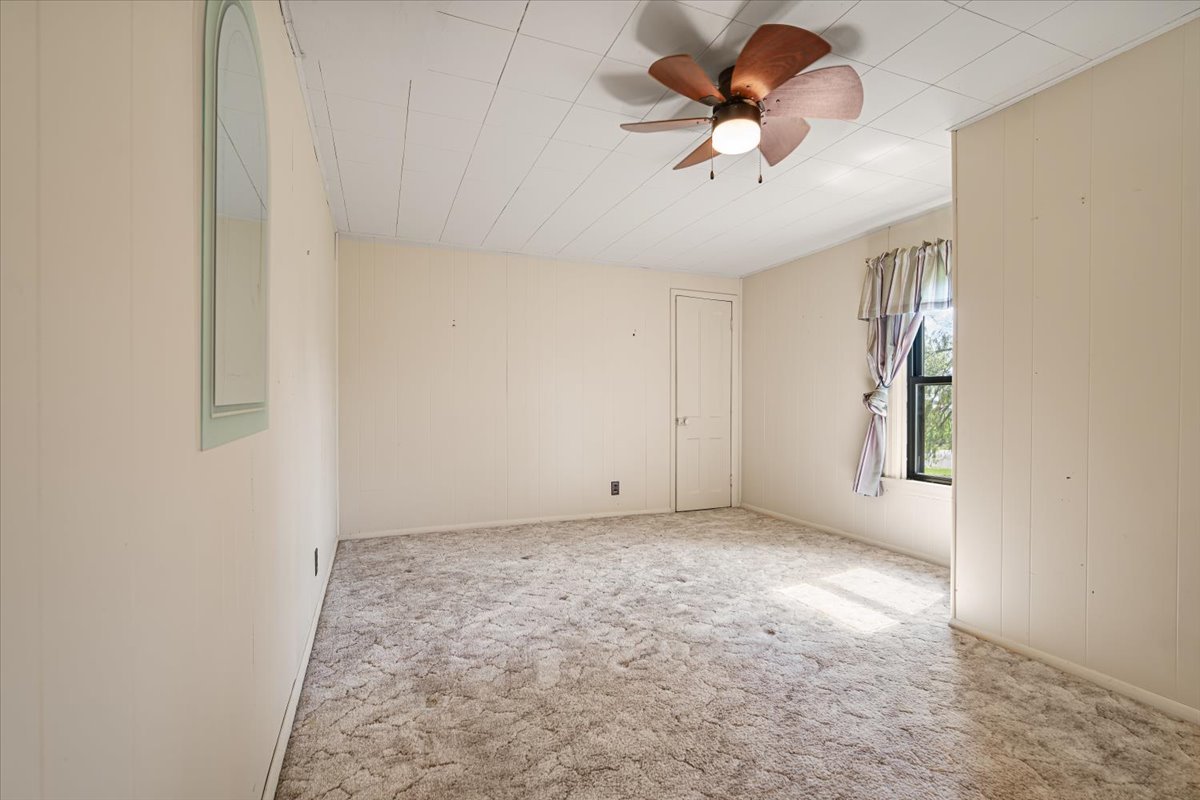 23875 E 00 N Road, Cropsey, IL 61731