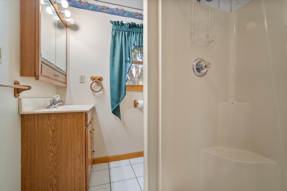 23875 E 00 N Road, Cropsey, IL 61731