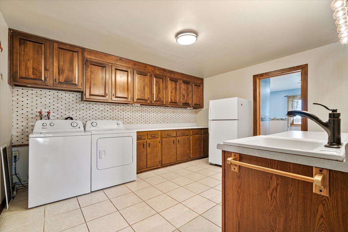 23875 E 00 N Road, Cropsey, IL 61731