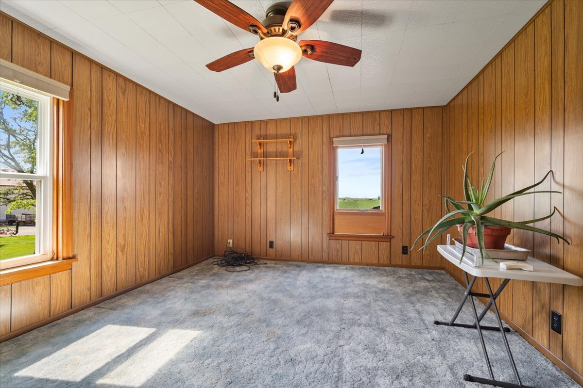 23875 E 00 N Road, Cropsey, IL 61731