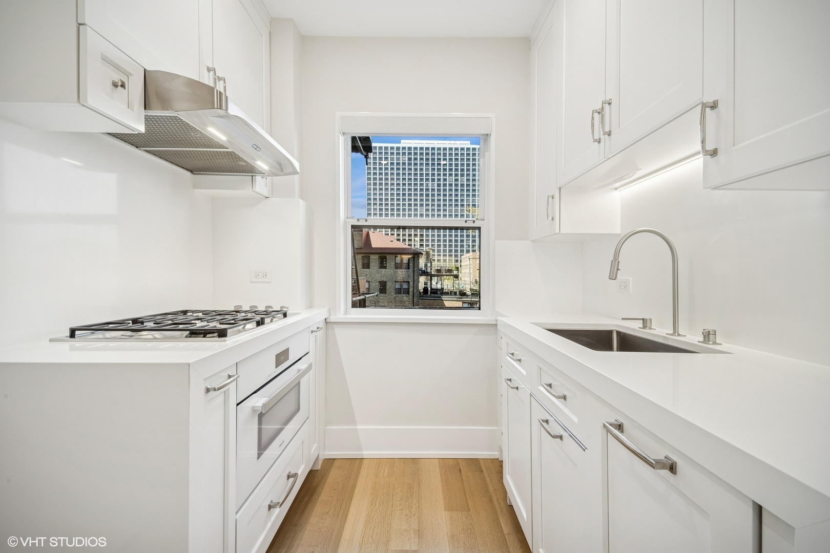 4300 N Marine Drive #306, Chicago, IL 60613