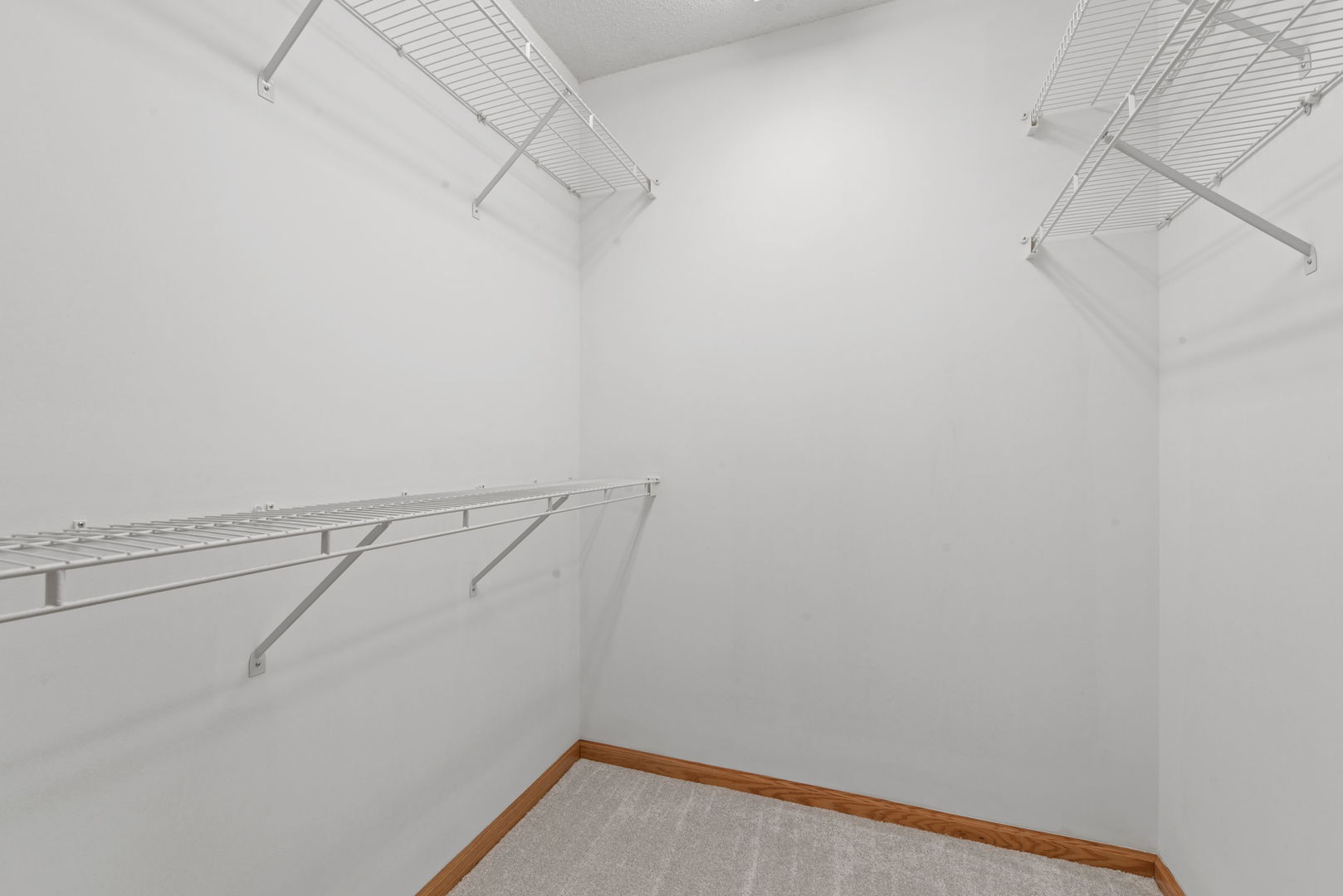 100 N Gary Avenue #304, Wheaton, IL 60187