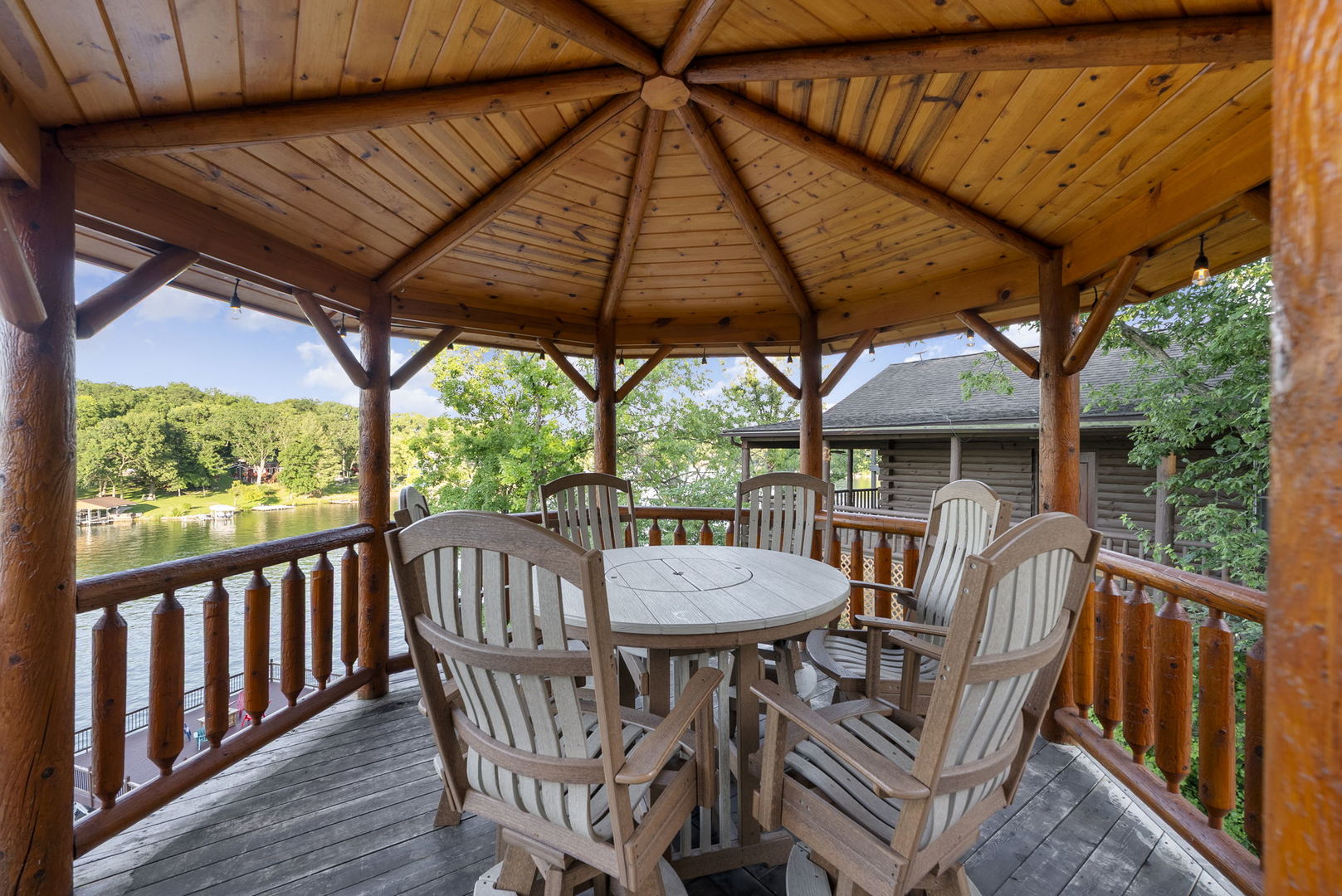 26 Magnolia Drive, Putnam, IL 61560
