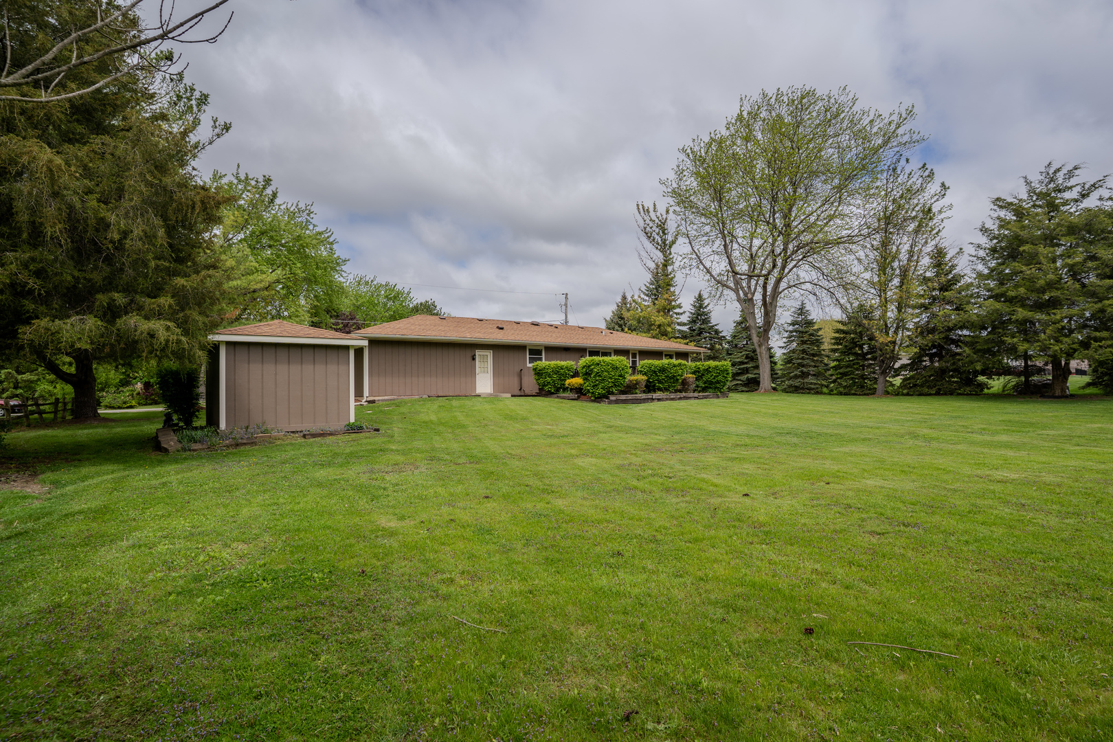 38689 N Boulevard View Avenue, Wadsworth, IL 60083