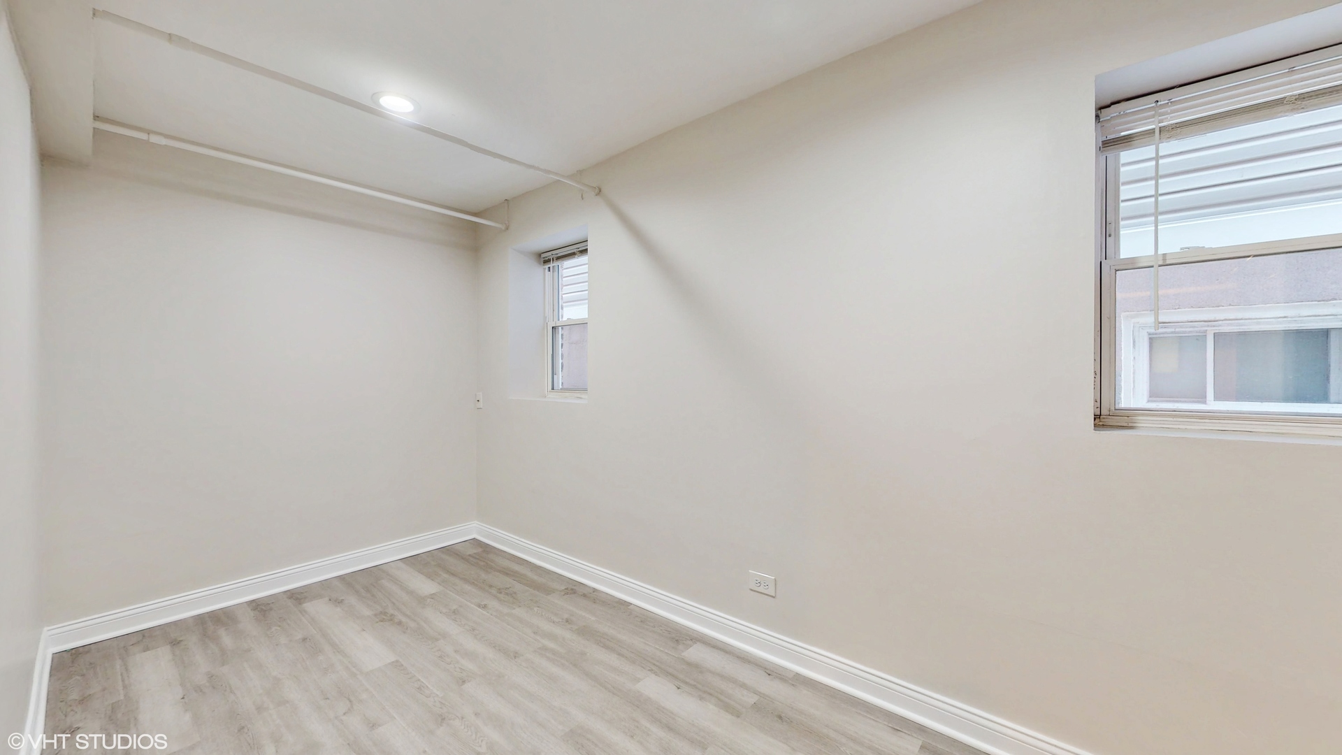 2636 W Grand Avenue, Chicago, IL 60612