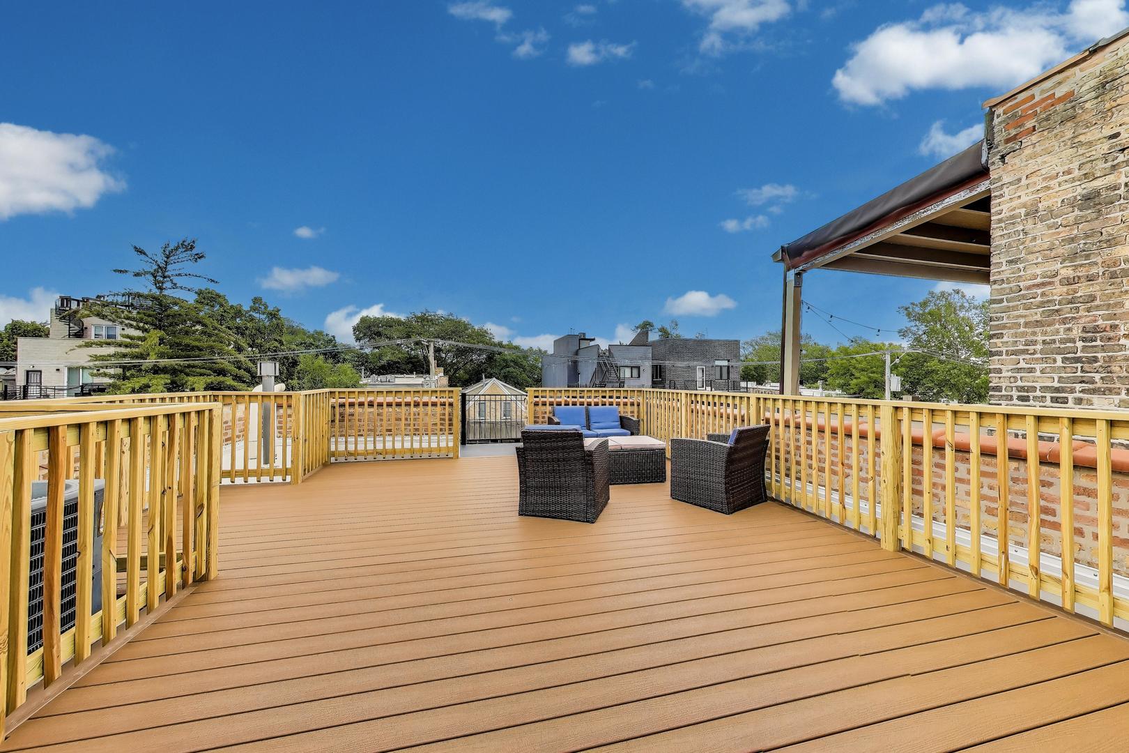 847 N Damen Avenue #2R, Chicago, IL 60622
