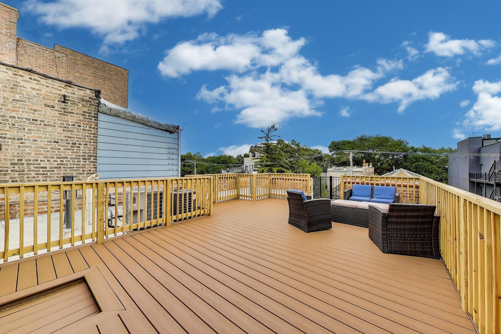 847 N Damen Avenue #2R, Chicago, IL 60622