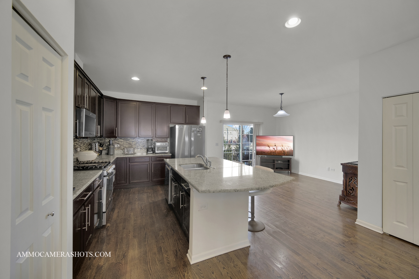 863 Lewisburg Lane, Aurora, IL 60504