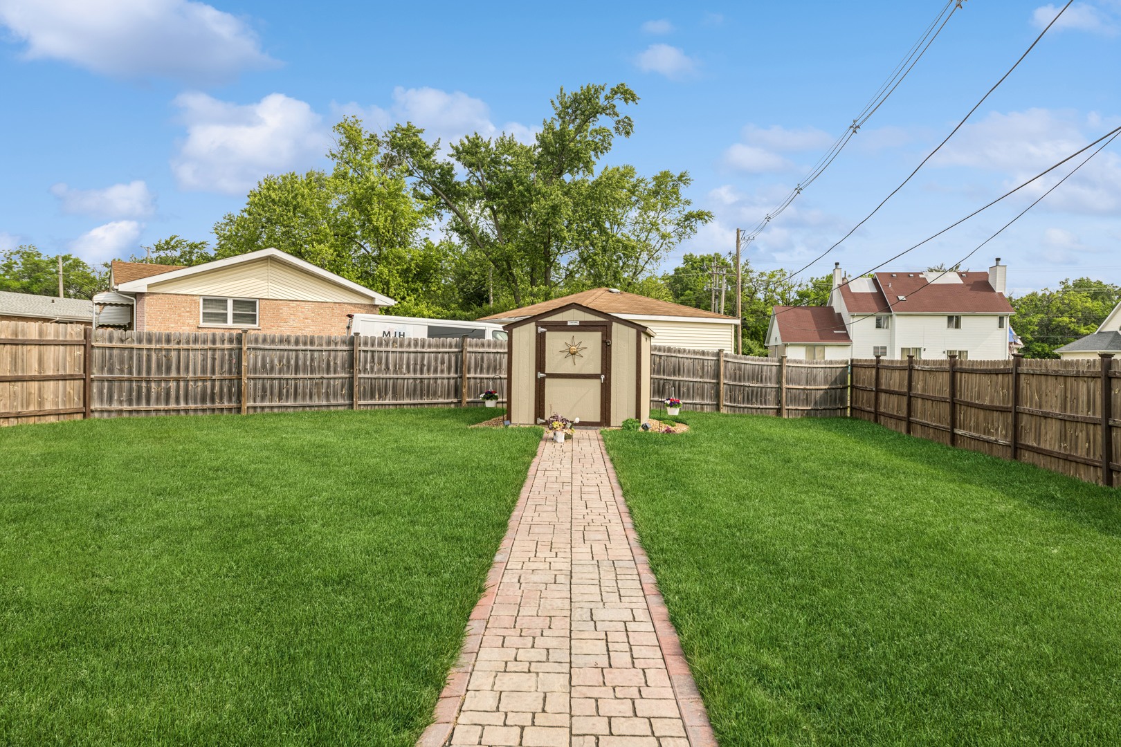 381 Iris Lane, Chicago Heights, IL 60411
