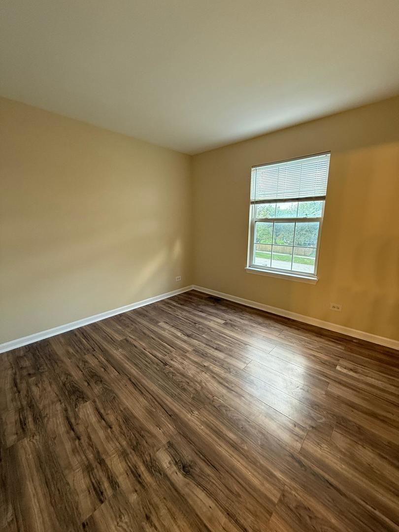2404 Lexington Lane, Naperville, IL 60540