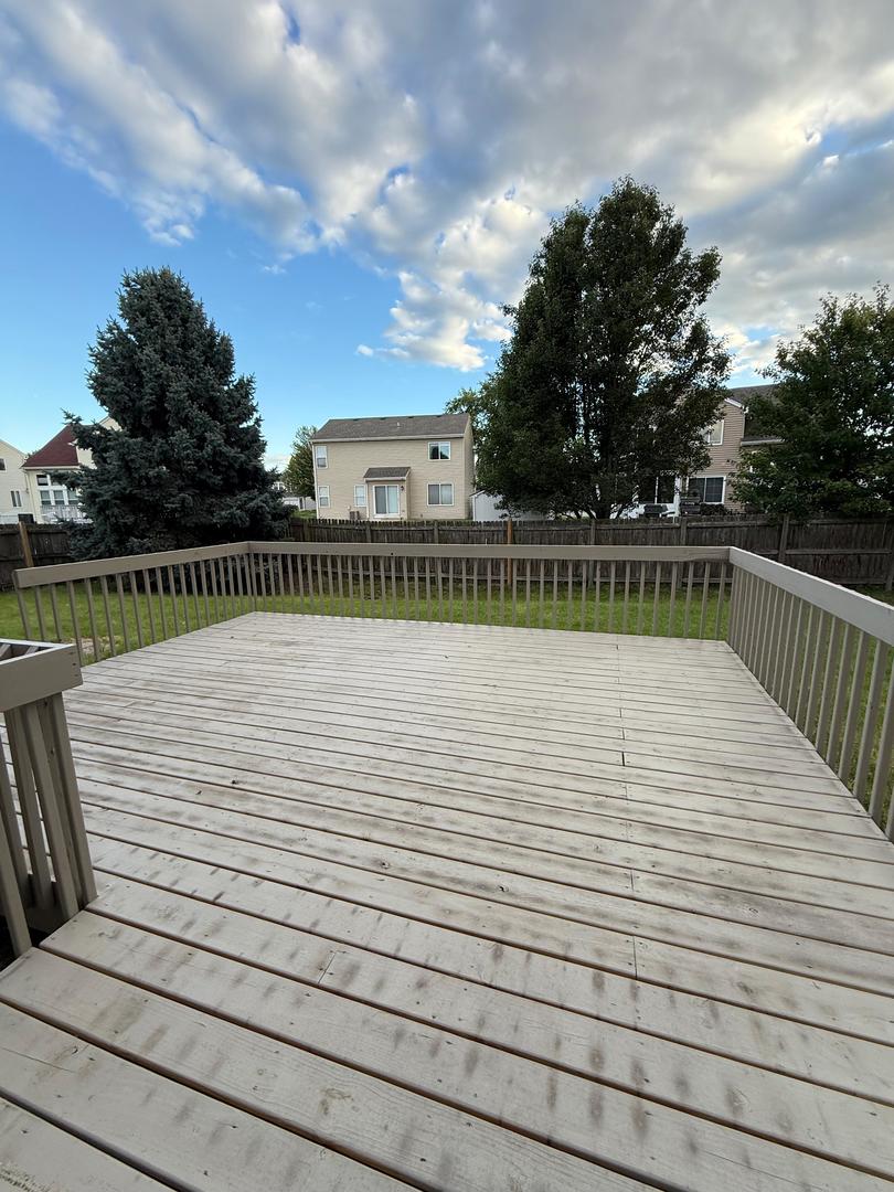 2404 Lexington Lane, Naperville, IL 60540