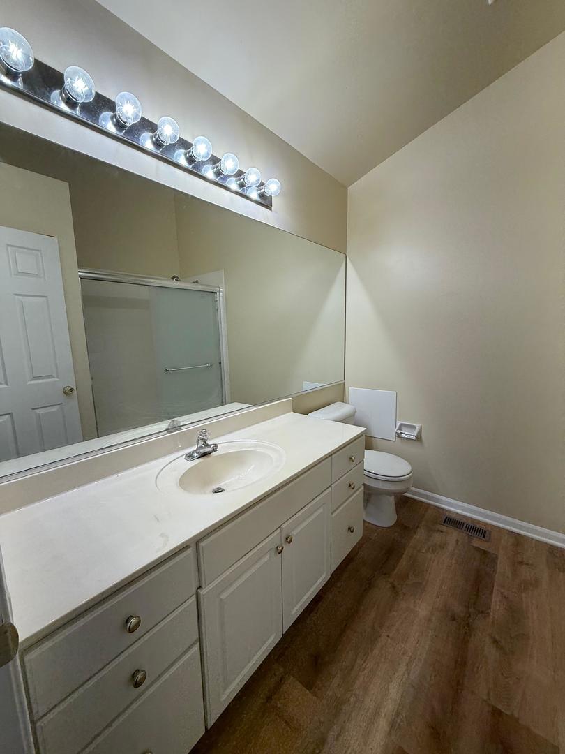 2404 Lexington Lane, Naperville, IL 60540
