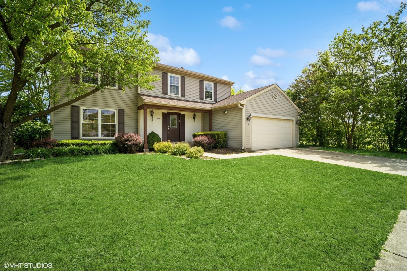 846 Dunhill Drive, Buffalo Grove, IL 60089