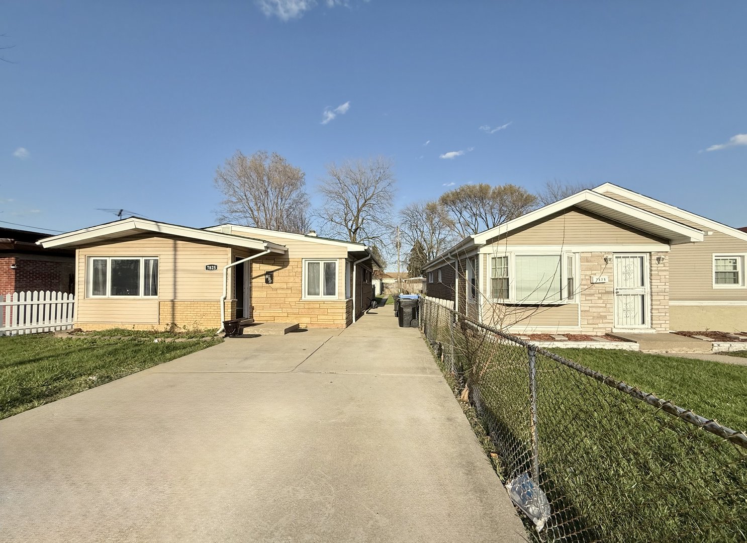 7825 S Pulaski Road, Chicago, IL 60652