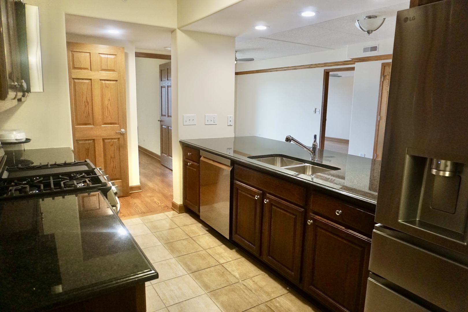 4811 N Olcott Avenue #510, Harwood Heights, IL 60706