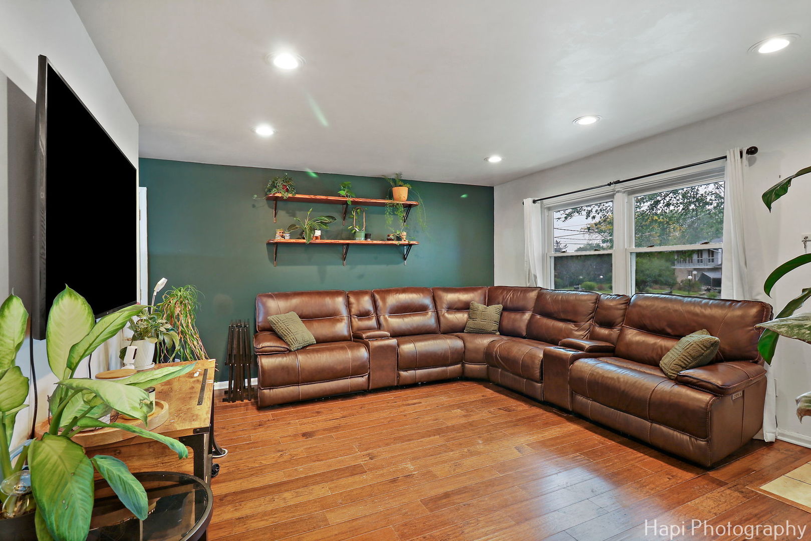 902 Fortress Drive, McHenry, IL 60050