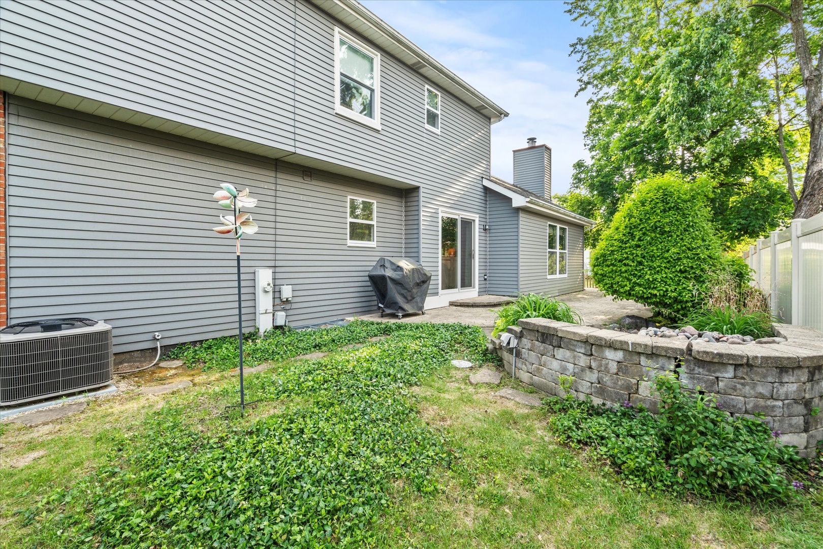 620 W 58th Street, Westmont, IL 60559