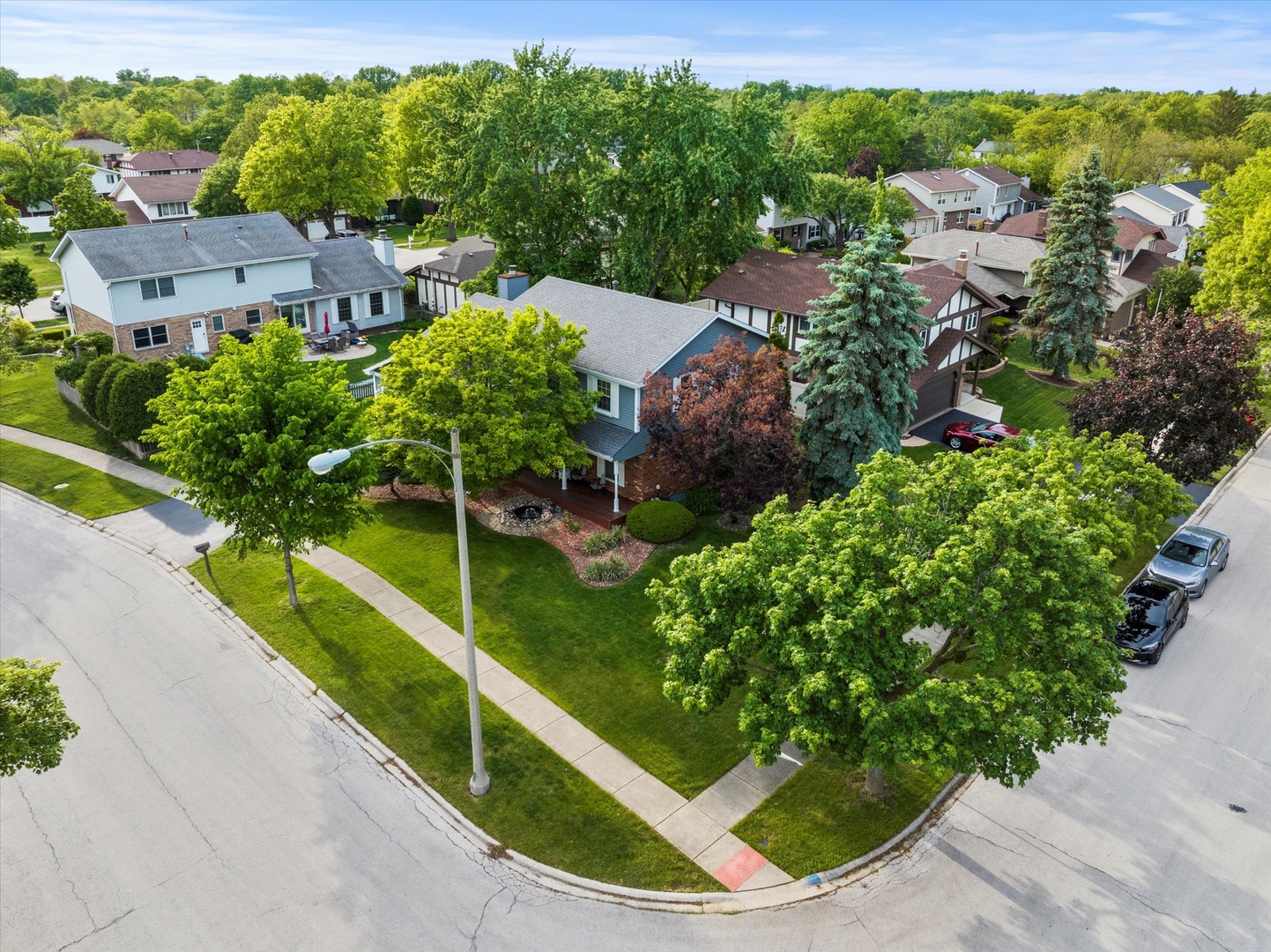 620 W 58th Street, Westmont, IL 60559