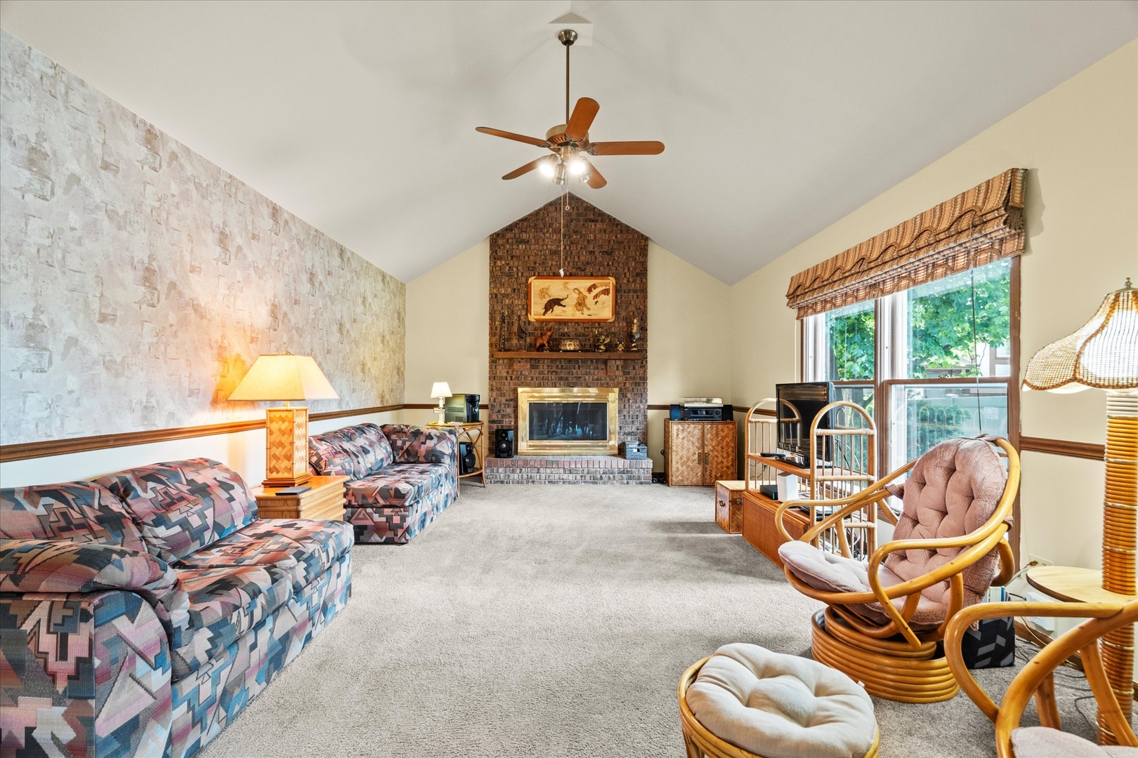 620 W 58th Street, Westmont, IL 60559
