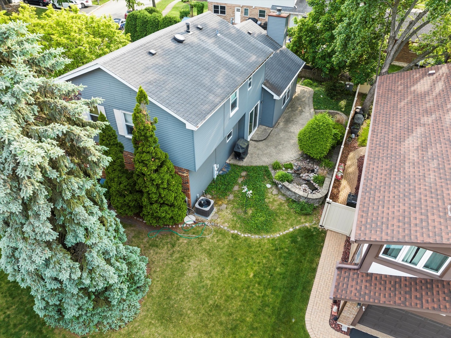 620 W 58th Street, Westmont, IL 60559