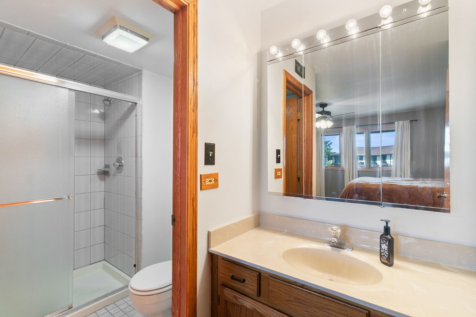 11015 S Theresa Circle #3C, Palos Hills, IL 60465