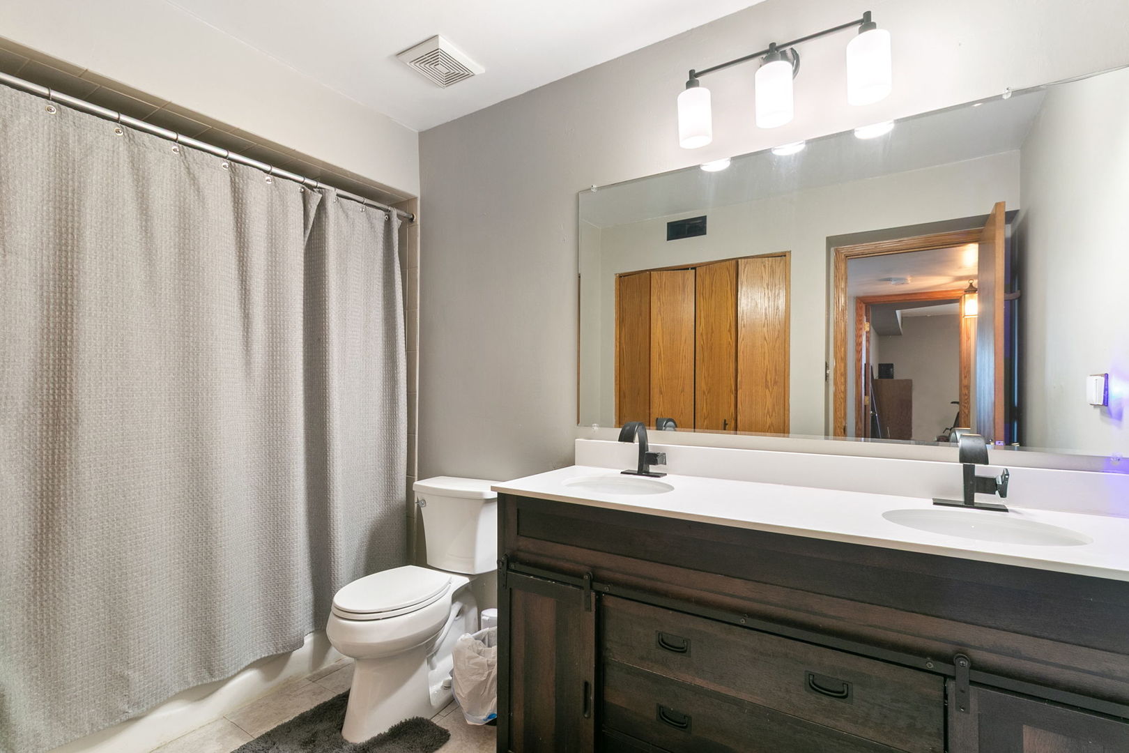 11015 S Theresa Circle #3C, Palos Hills, IL 60465